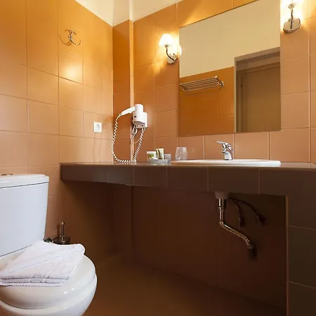 Sunny Hill Hotel 3*