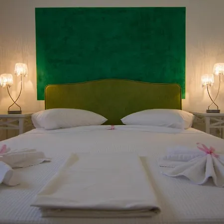 Sunny Hill Studios 3*
