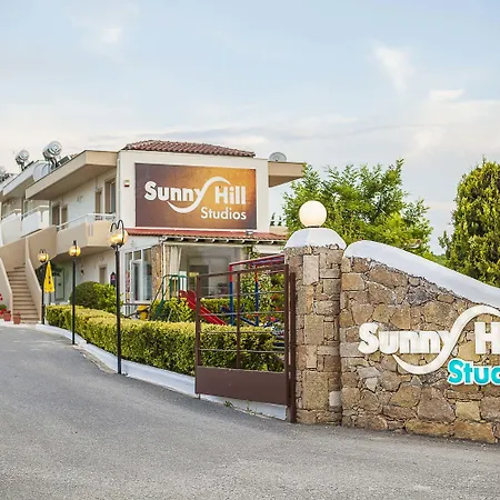 Sunny Hill Studios Отель