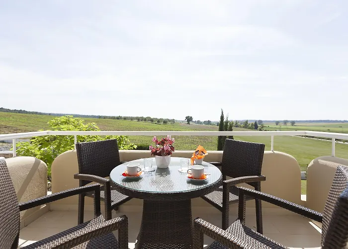 Sunny Hill Hotel