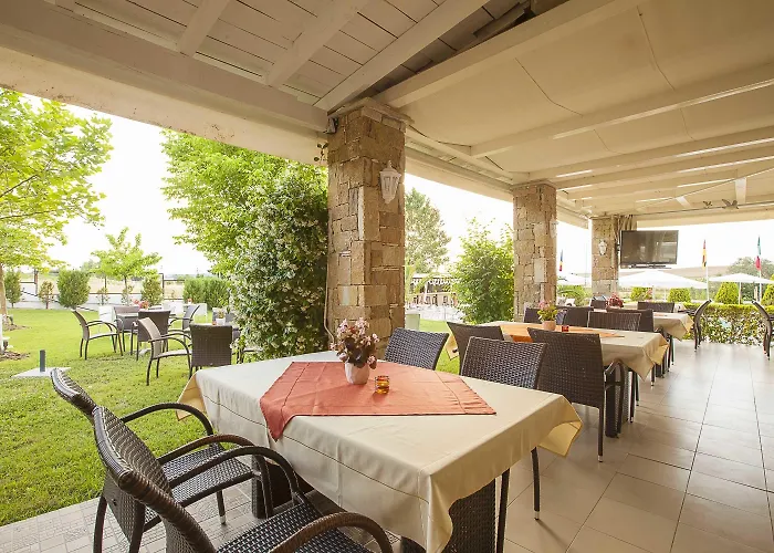 Sunny Hill Studios 3*